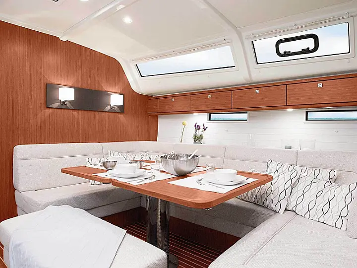 Bavaria Cruiser 51 - 