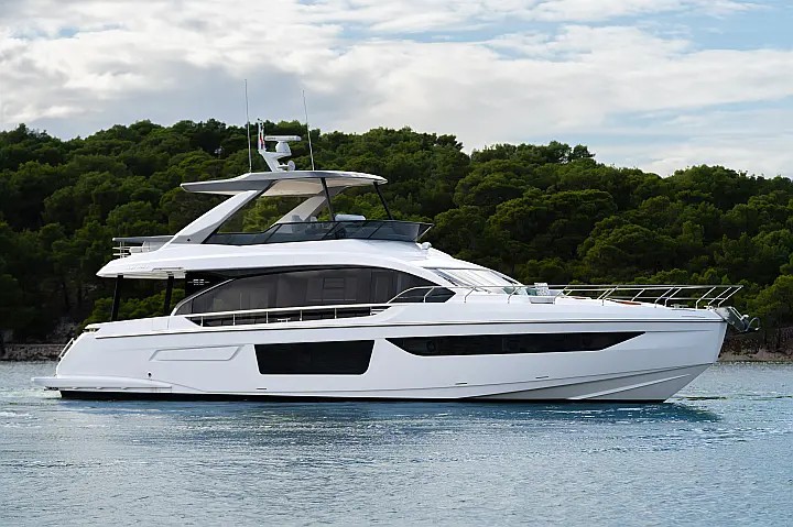 Azimut 68 Fly - 