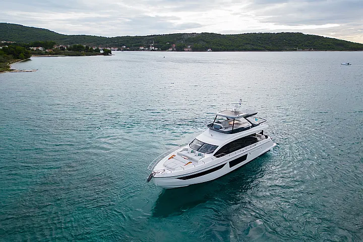 Azimut 68 Fly - 