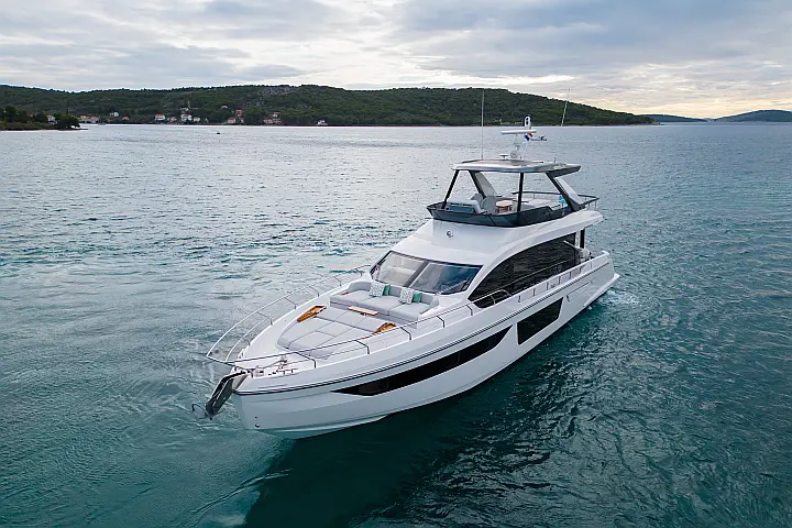 Azimut 68 Fly - 