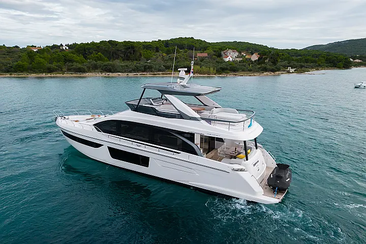 Azimut 68 Fly - 