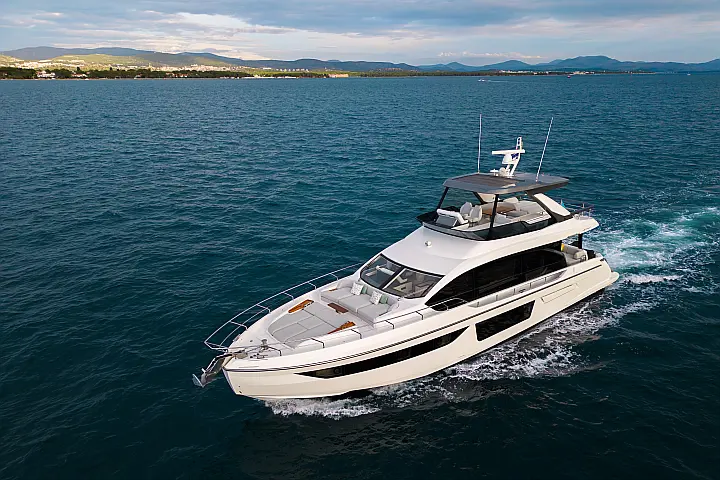 Azimut 68 Fly - 