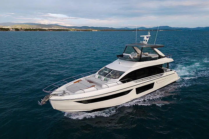 Azimut 68 Fly - 