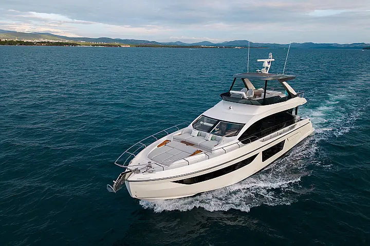 Azimut 68 Fly - 