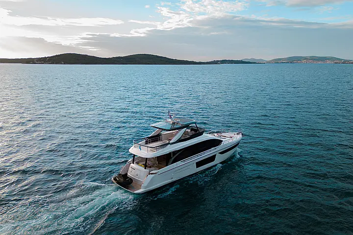 Azimut 68 Fly - 