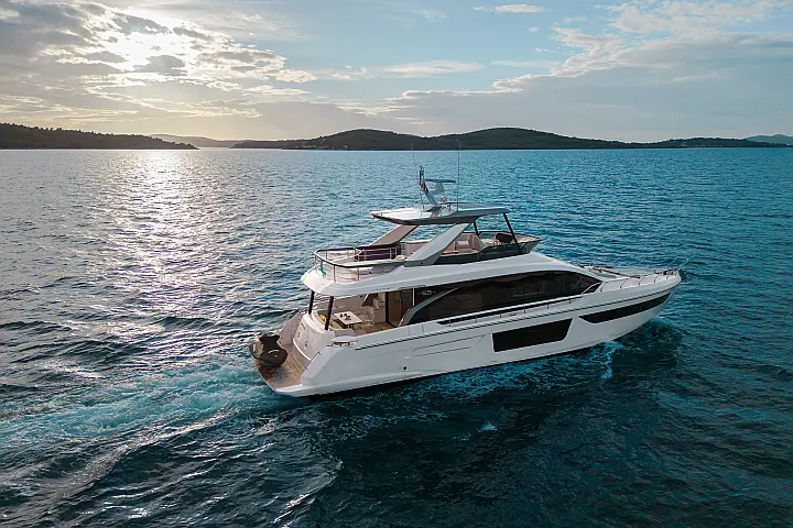 Azimut 68 Fly - 