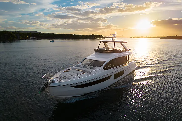 Azimut 68 Fly - 