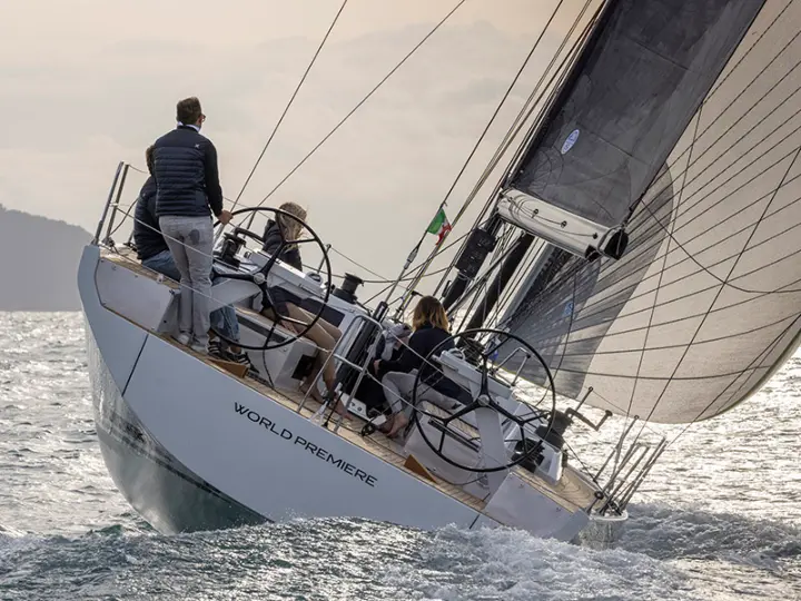 Grand Soleil 44 - Grand Soleil 44 sailing