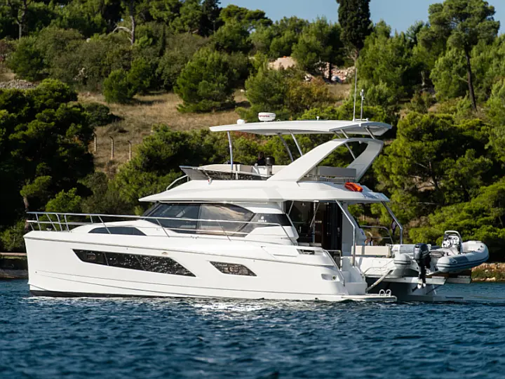 Aquila 44 Power catamaran - 