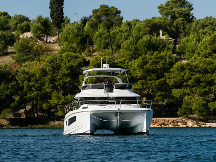 Aquila 44 Power catamaran - 