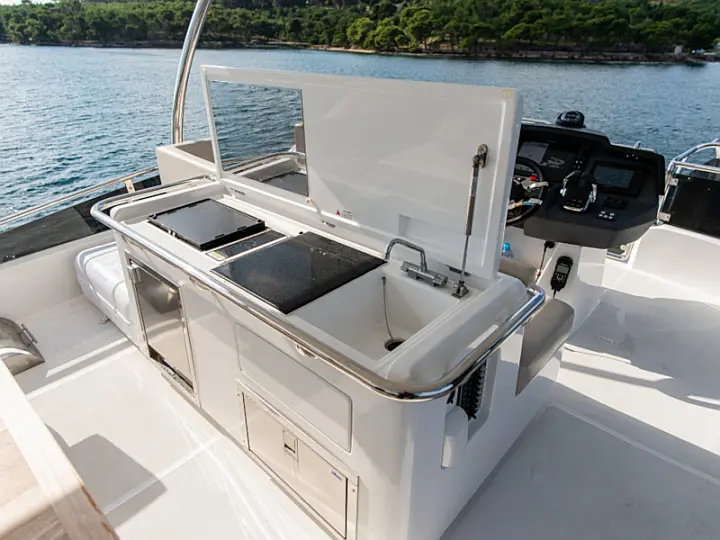 Aquila 44 Power catamaran - 