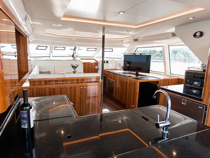 Aquila 44 Power catamaran - 