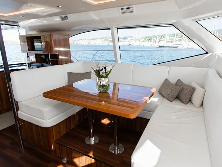 Aquila 44 Power catamaran - 