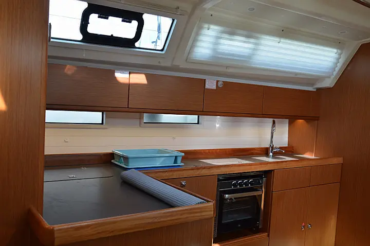 Bavaria Cruiser 46 - New Sail - 