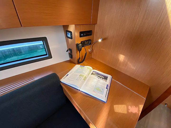 Bavaria C42 - 