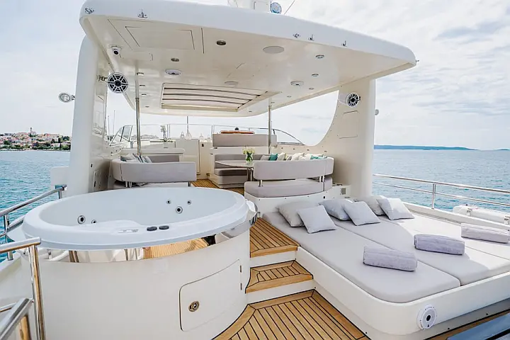 Luxury Motor Yacht - 