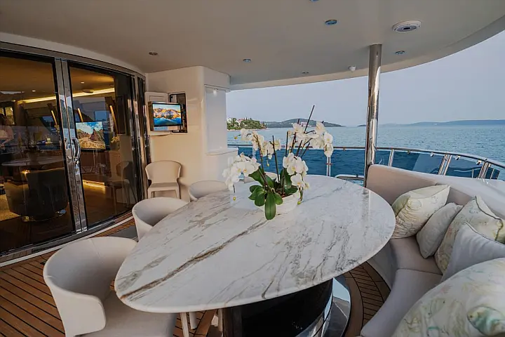 Luxury Motor Yacht - 