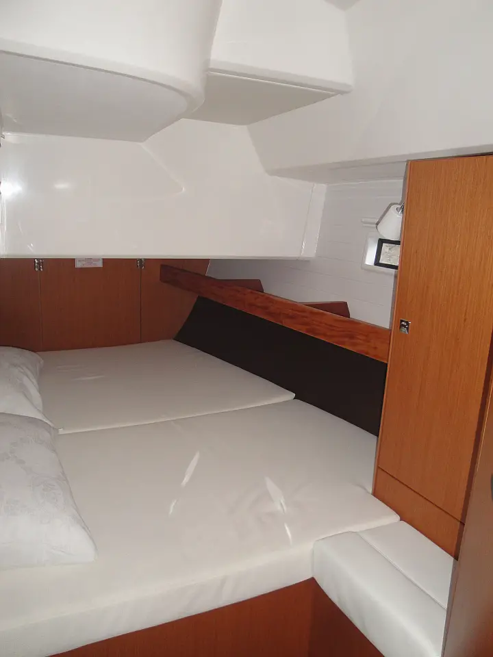 Bavaria 46 Cruiser (Cabin) - 