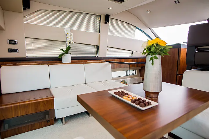 Fairline Squadron 42 - 