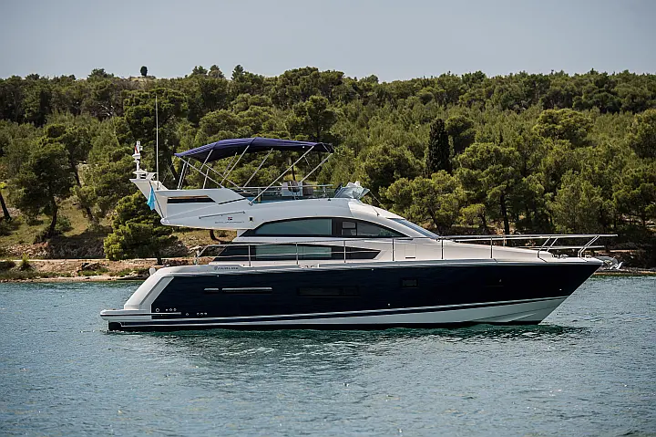 Fairline Squadron 42 - 